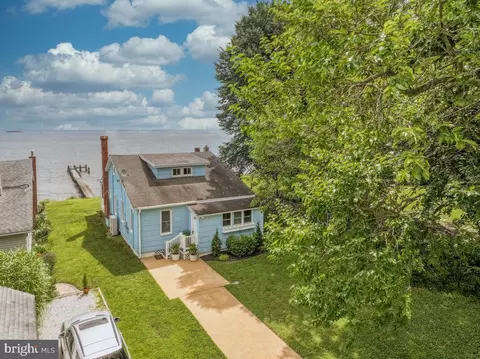 305 Bay Front Dr, Pasadena, MD 21122 photo 17