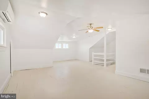 305 Bay Front Dr, Pasadena, MD 21122 photo 18
