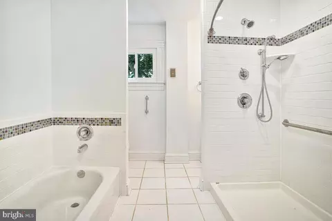 305 Bay Front Dr, Pasadena, MD 21122 photo 11