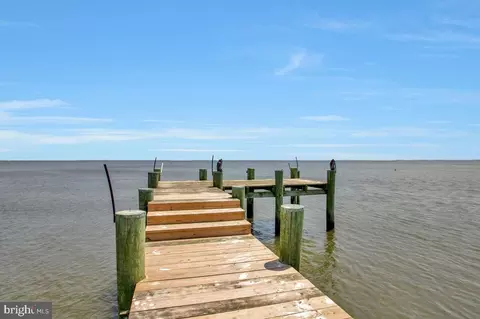 305 Bay Front Dr, Pasadena, MD 21122 photo 27