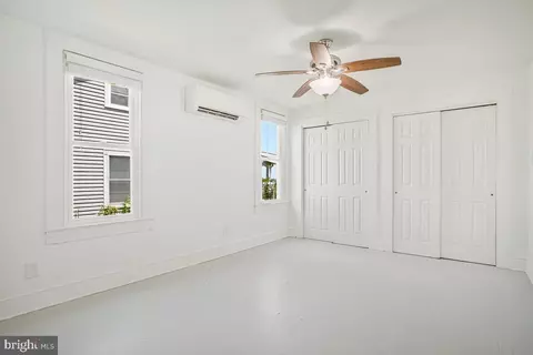 305 Bay Front Dr, Pasadena, MD 21122 photo 9