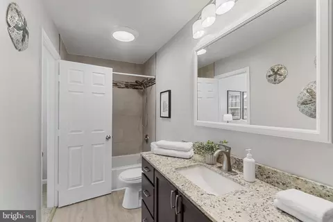 7805 Leonardo Ct, Pasadena, MD 21122 photo 18