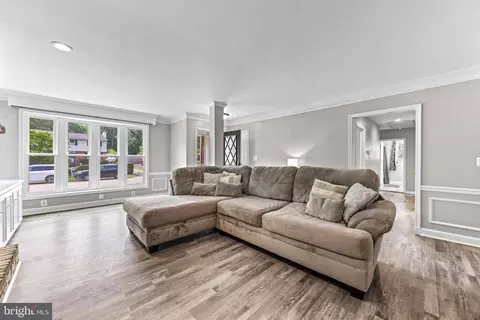 1616 Colony Rd, Pasadena, MD 21122 photo 9