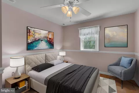 Bedroom - 5031 Chalk Point Rd, West River, MD 20778 photo 4 of 7