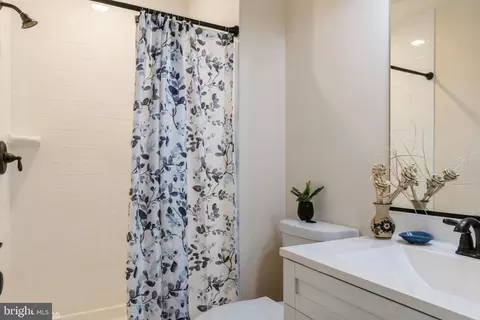 7940 Elizabeth Rd, Pasadena, MD 21122 photo 9