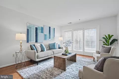 803 Coxswain Way #203, Annapolis, MD 21401
