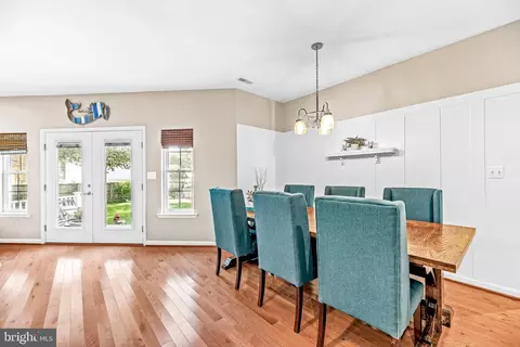Dining - 619 Park Pl, Deale, MD 20751 photo 3 of 5
