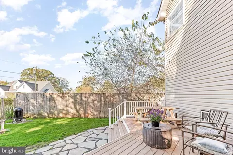 Exterior - 619 Park Pl, Deale, MD 20751 photo 7 of 11