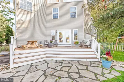 Exterior - 619 Park Pl, Deale, MD 20751 photo 5 of 11