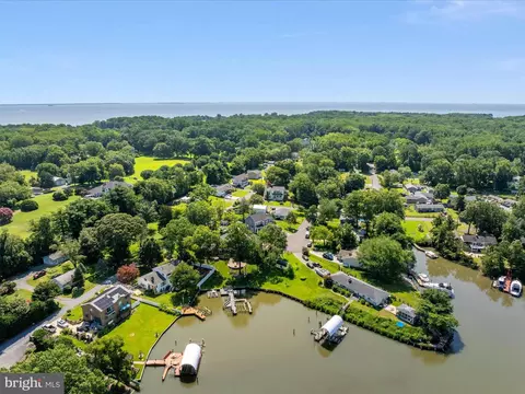 View/Area - 1207 Bay View Ct, Edgewater, MD 21037 photo 10 of 11