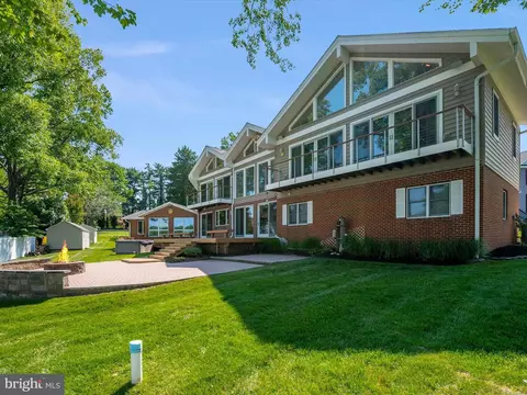 Exterior - 1207 Bay View Ct, Edgewater, MD 21037 photo 7 of 7