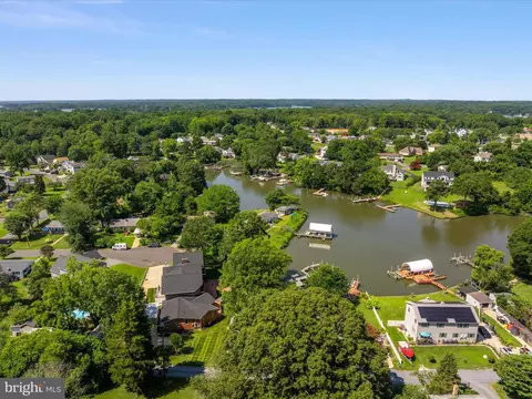 View/Area - 1207 Bay View Ct, Edgewater, MD 21037 photo 8 of 11