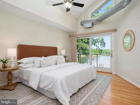 Bedroom - 1207 Bay View Ct, Edgewater, MD 21037 photo 4 of 7