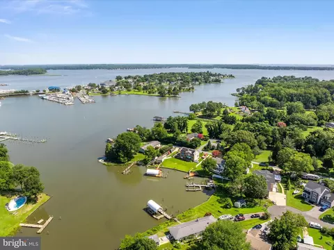 View/Area - 1207 Bay View Ct, Edgewater, MD 21037 photo 7 of 11