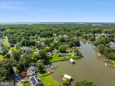 View/Area - 1207 Bay View Ct, Edgewater, MD 21037 photo 9 of 11