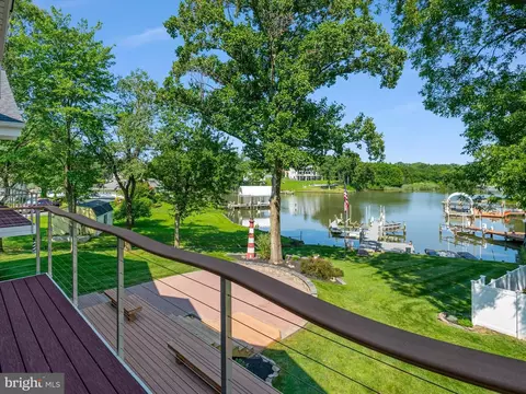View/Area - 1207 Bay View Ct, Edgewater, MD 21037 photo 3 of 11
