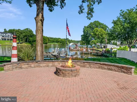 Exterior - 1207 Bay View Ct, Edgewater, MD 21037 photo 5 of 7
