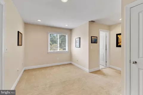 7578 Beach Dr, Pasadena, MD 21122 photo 20
