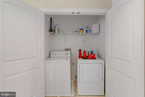 7578 Beach Dr, Pasadena, MD 21122 photo 30