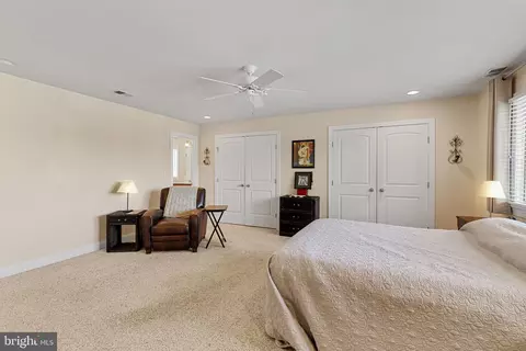 7578 Beach Dr, Pasadena, MD 21122 photo 26