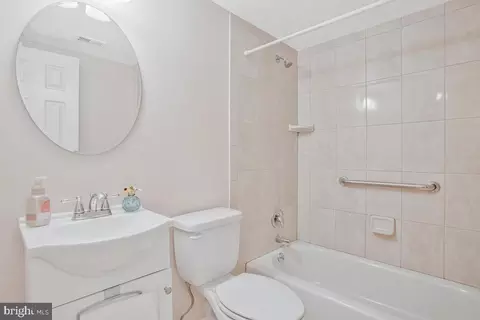 320 Double Eagle Dr, Linthicum Heights, MD 21090 photo 22