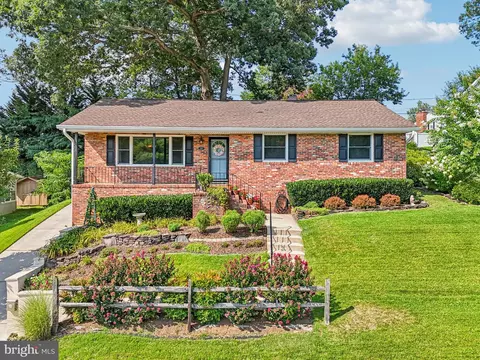 124 Kingbrook Rd, Linthicum Heights, MD 21090