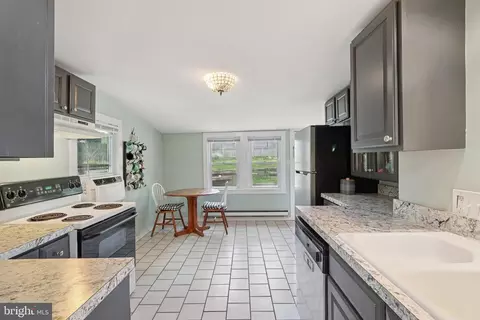Kitchen - 1610 Midland Rd, Edgewater, MD 21037 photo 1 of 2