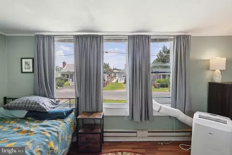 Bedroom - 1610 Midland Rd, Edgewater, MD 21037 photo 3 of 3