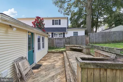Exterior - 1610 Midland Rd, Edgewater, MD 21037 photo 3 of 5
