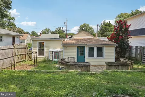 Exterior - 1610 Midland Rd, Edgewater, MD 21037 photo 5 of 5