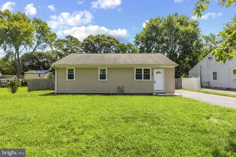 505 Bruce Ave, Odenton, MD 21113 photo 3