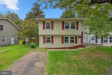 706 Chapelgate Dr, Odenton, MD 21113
