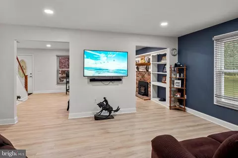 990 Highpoint Dr, Annapolis, MD 21409 photo 7