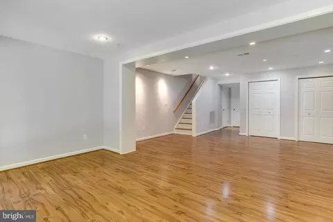 Living - 1508 Falling Brook Ct, Odenton, MD 21113 photo 6 of 8