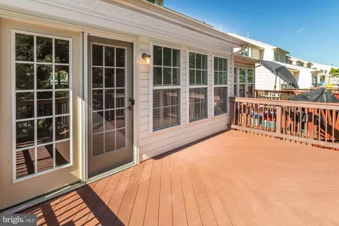 Exterior - 1508 Falling Brook Ct, Odenton, MD 21113 photo 6 of 10