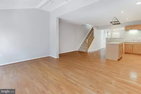 Living - 1508 Falling Brook Ct, Odenton, MD 21113 photo 5 of 8