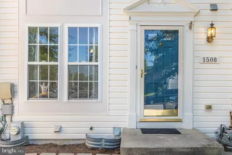 Exterior - 1508 Falling Brook Ct, Odenton, MD 21113 photo 4 of 10
