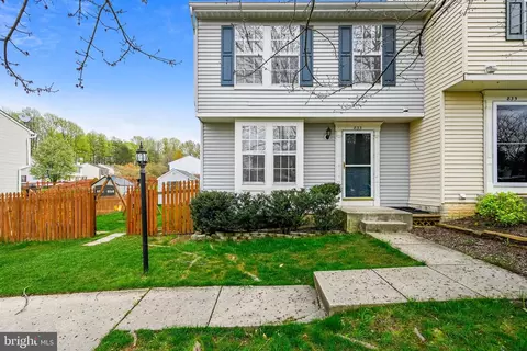 833 Cinnamon Ct, Odenton, MD 21113