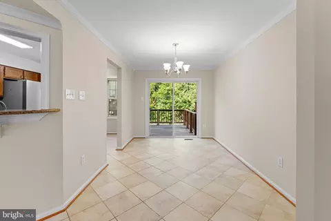 8230 Appalachian Dr, Pasadena, MD 21122 photo 10