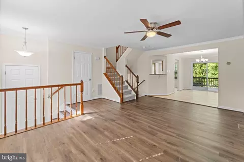 8230 Appalachian Dr, Pasadena, MD 21122 photo 8