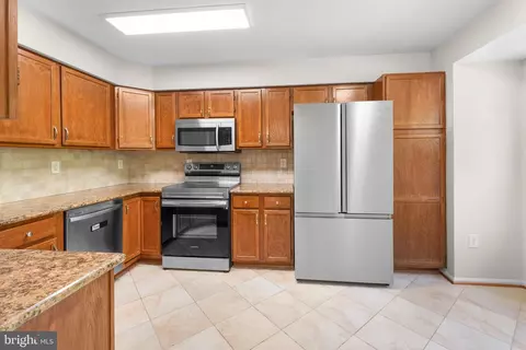 8230 Appalachian Dr, Pasadena, MD 21122 photo 14