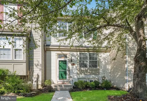 8230 Appalachian Dr, Pasadena, MD 21122