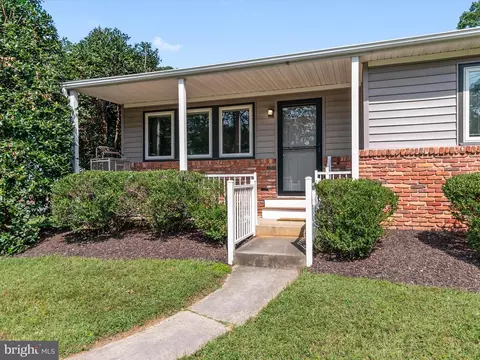 Exterior - 692 D St, Pasadena, MD 21122 photo 3 of 7