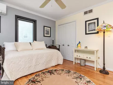 Bedroom - 692 D St, Pasadena, MD 21122 photo 3 of 5