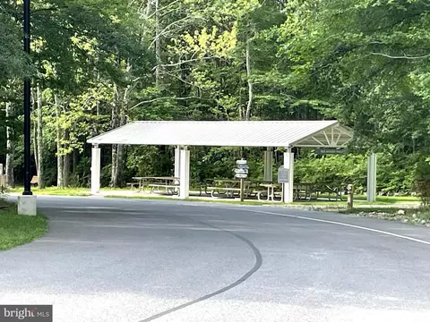 Exterior - 1521 Warfield Rd, Edgewater, MD 21037 photo 6 of 7