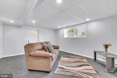 Living - 1521 Warfield Rd, Edgewater, MD 21037 photo 1 of 1