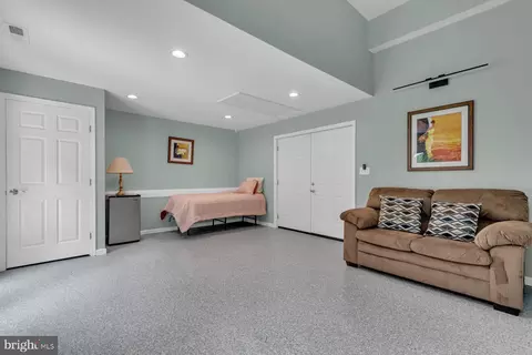 Bedroom - 1521 Warfield Rd, Edgewater, MD 21037 photo 5 of 5
