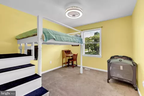 Bedroom - 1521 Warfield Rd, Edgewater, MD 21037 photo 2 of 5
