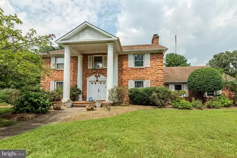 2048 Hermitage Hills Dr, Gambrills, MD 21054