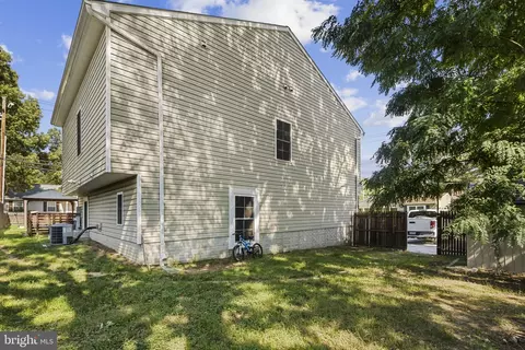 Exterior - 736 213th St, Pasadena, MD 21122 photo 6 of 6